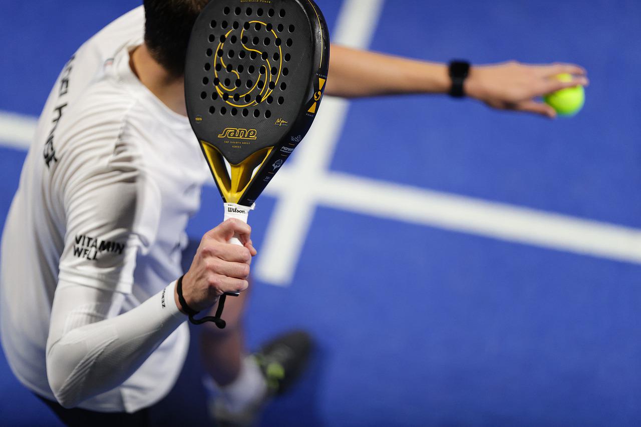 padel racket beginner